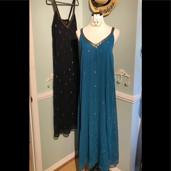 STUNNING CHIFFON DRESS WITH SEQUIN ACCENTS - Picture 6 of 11